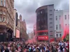 
      
      Euro 2020: Pietersen condemns English fans' behaviour after...
      
      