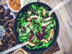 
      
      Study suggests low-carb diet for people with high cholesterol
      
      