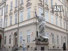 
      
      Russia-Ukraine crisis: Lviv covers all statues in city from...
      
      