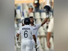 
      
      Given lot of importance to self-belief: Laxman applauds...
      
      