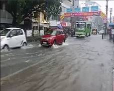 
      
      Kerala: IMD declares red alert in Ernakulam
      
      