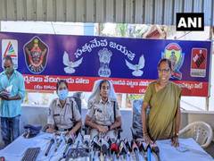 
      
      Two booked in Visakhapatnam after verbally abusing police...
      
      