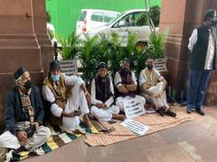 
      
      Suspended MPs shift dharna from Gandhi statue to Parliament...
      
      