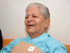 
      
      Himachal Pradesh CM condoles demise of Madhavsinh Solanki  
      
      