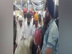 
      
      MP: Video of Municipal Commissioner touching feet of state...
      
      