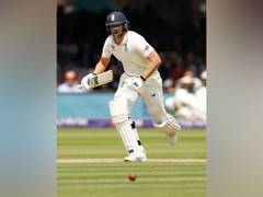 
      
      England selectors in tough spot after Malan's smashing T20I...
      
      