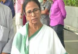 
      
      People deserve to know the truth about Netaji's death, says Mamata
      
      