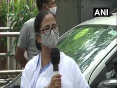
      
      'Come together to defeat BJP': Mamata Banerjee discusses...
      
      