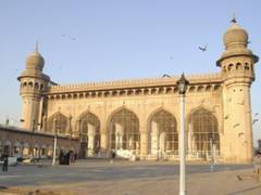 
      
      Hyderabad police beef up security at Mecca Masjid
      
      