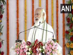 
      
      14-feet iron scrap statue of PM Modi made by father-son duo...
      
      