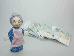 
    Parents should educate their children on money matters 
    