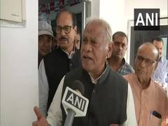 
      
      Manjhi urges RJD leaders not to be dictatorial, says...
      
      