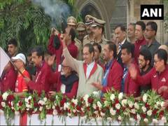 
      
      Soloman Deksisa from Ethiopia wins Mumbai Marathon
      
      