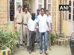 
      
      CSMT bridge collapse: BMC Assistant Engineer sent to police...
      
      