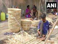 
      
      Maharashtra lockdown hampers Chhath business, not festive spirit
      
      
