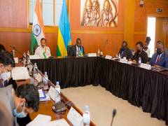 
    MoS Muraleedharan reviews bilateral cooperation with Rwanda, commits strengthening strategic partnership
    