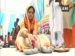 
      
      Kanpur: Dozens of women perform 'Pind Daan' under 'Beti...
      
      