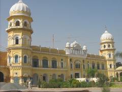 
      
      Sikh pilgrims depart for Nankana Sahib 
      
      