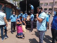 
      
      Western Naval Command distributes ration packets in Mumbai 
      
      