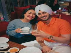 
      
      Neha Kakkar's husband singer Rohanpreet Singh's valuables stolen 
      
      