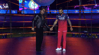 
      
      IPL 2025: Virat Kohli shakes leg with SRK on 'Jhoome Jo Pathaan'
      
      