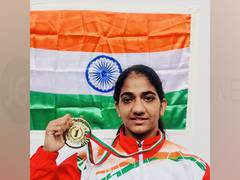 
      
      CWG: Boxer Nitu Ghangas wins gold in women's 48 kg category
      
      