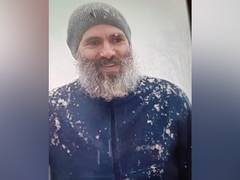
      
      Omar Abdullah's photo from jail sparks tizzy on Twitter
      
      