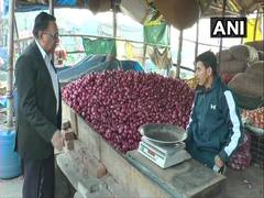 
      
      Punjab: Onion prices soar to Rs 100 per Kg in Ludhiana, sales...
      
      