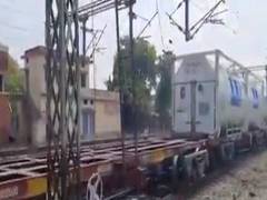 
      
      Oxygen Express with 80 MT liquid medical oxygen reaches Kanpur
      
      