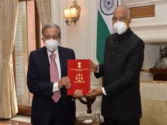
      
      15th Finance Commission submits report for 2021-26 to President
      
      