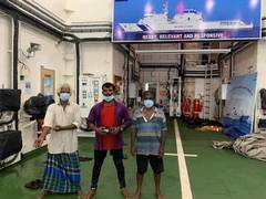 
      
      Karnataka: Coast guard rescues 7 fishermen after boat catches fire
      
      