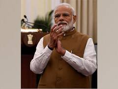 
      
      PM Modi congratulates PV Sindhu on winning Swiss Open
      
      