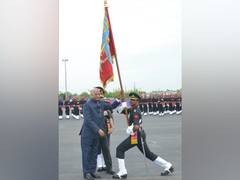 
      
      Odisha: President Kovind presents Colours to Corps of Army...
      
      