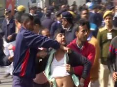 
      
       Left students detained for protesting against PM in Kolkata 
      
      