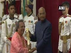 
      
      President confers Padma awards to Manoj Bajpayee, Swapan Chaudhuri
      
      