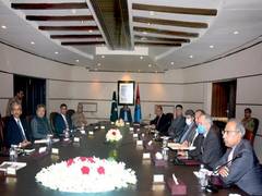 
      
      Pak govt authorises army to take over in case business...
      
      