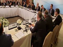 
      
      Pak FM Qureshi boycotts V K Singh's speech at Istanbul conference
      
      