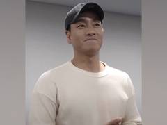 
      
      Korean 'Money Heist' remake casts 'Squid Game' star Park Hae-Soo
      
      