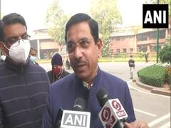 
      
      Prahlad Joshi slams Farooq Abdullah for pro-Pakistan...
      
      