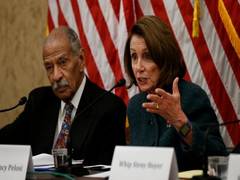 
      
      Pelosi sets record with 8-hour speech on immigration
      
      