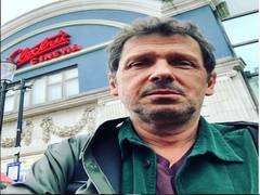 
      
      Peter Webber to helm series sequel to Colombian teen drama...
      
      