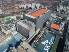 
      
      SK Hynix postes Q3 operating profit of 4 trillion won and...
      
      