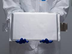 
      
      Hyundai, Kia to make strategic investments in US battery...
      
      