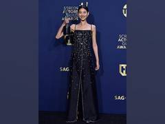 
      
      Jung Ho-yeon joins Alfonso Cuaron's new series alongside Kate...
      
      