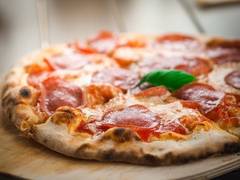 
    Pilot gets pizza delivered to passengers stuck during snowstorm 
    