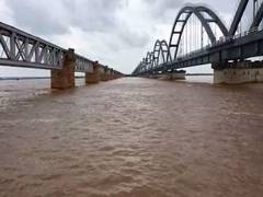 
      
      Flood situation improves in Andhra's Rajahmundry district
      
      
