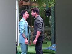
      
      Jay Bhanushali gets slammed by netizens after abusive brawl...
      
      