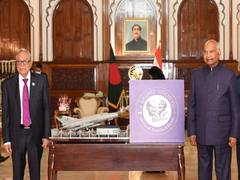 
      
      President Kovind presents replica of 1971-era MIG 21 aircraft...
      
      
