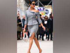
      
      'The Sky Is Pink' entails 'joy', 'tragedy', Priyanka Chopra
      
      