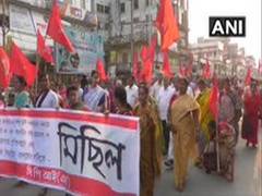 
      
      CPI(M) protests over Delhi violence, demands SC monitored probe
      
      